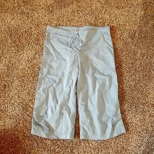 Be Present Capris - medium